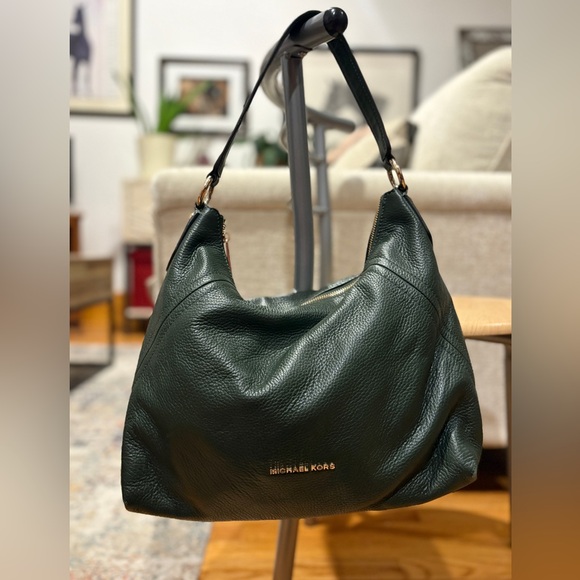 Michael Kors Handbags - Michael Kors Pebble Leather Aria Hobo
